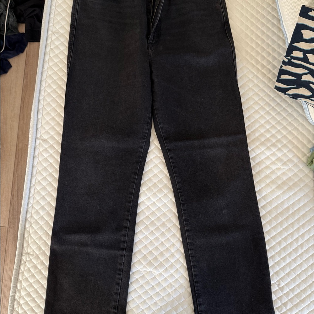 Never Worn Agolde Black Jeans Sleek and Timeless